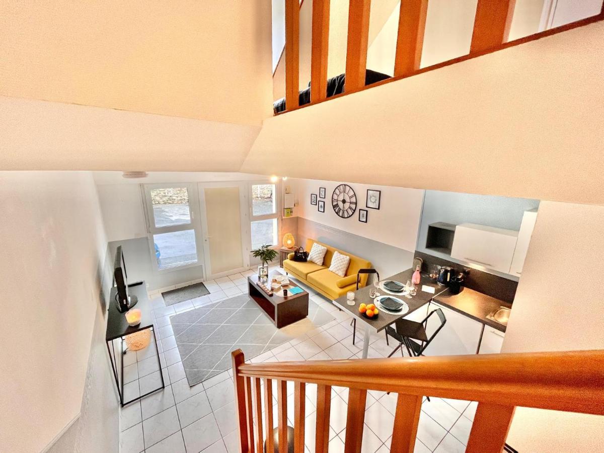 Charmant Duplex Proche De La Gare, Parking Gratuit Laval  Exteriér fotografie